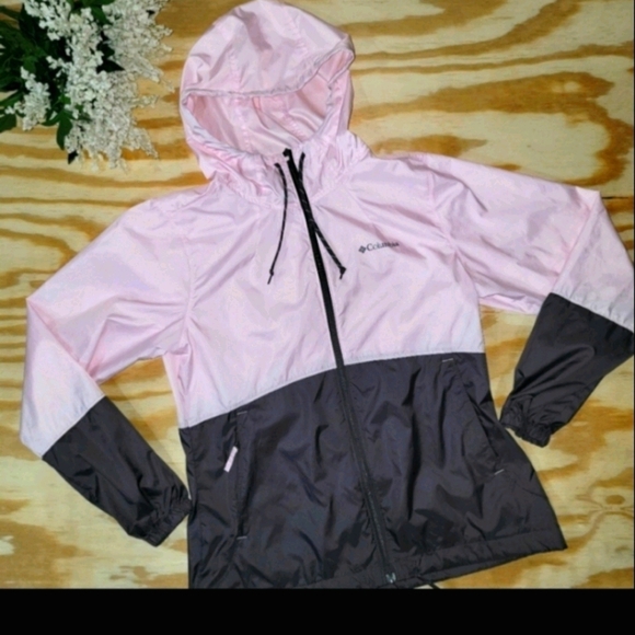 Columbia Jackets & Blazers - Columbia Wind Breaker Jacket